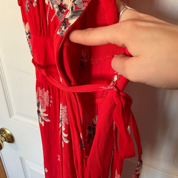 American Eagle Outfitters Red Floral Sundress - Picture 4 of 5
